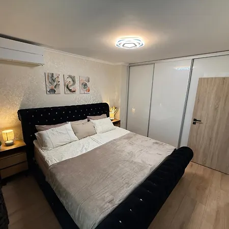Calma Chayka Seafront Apartment *